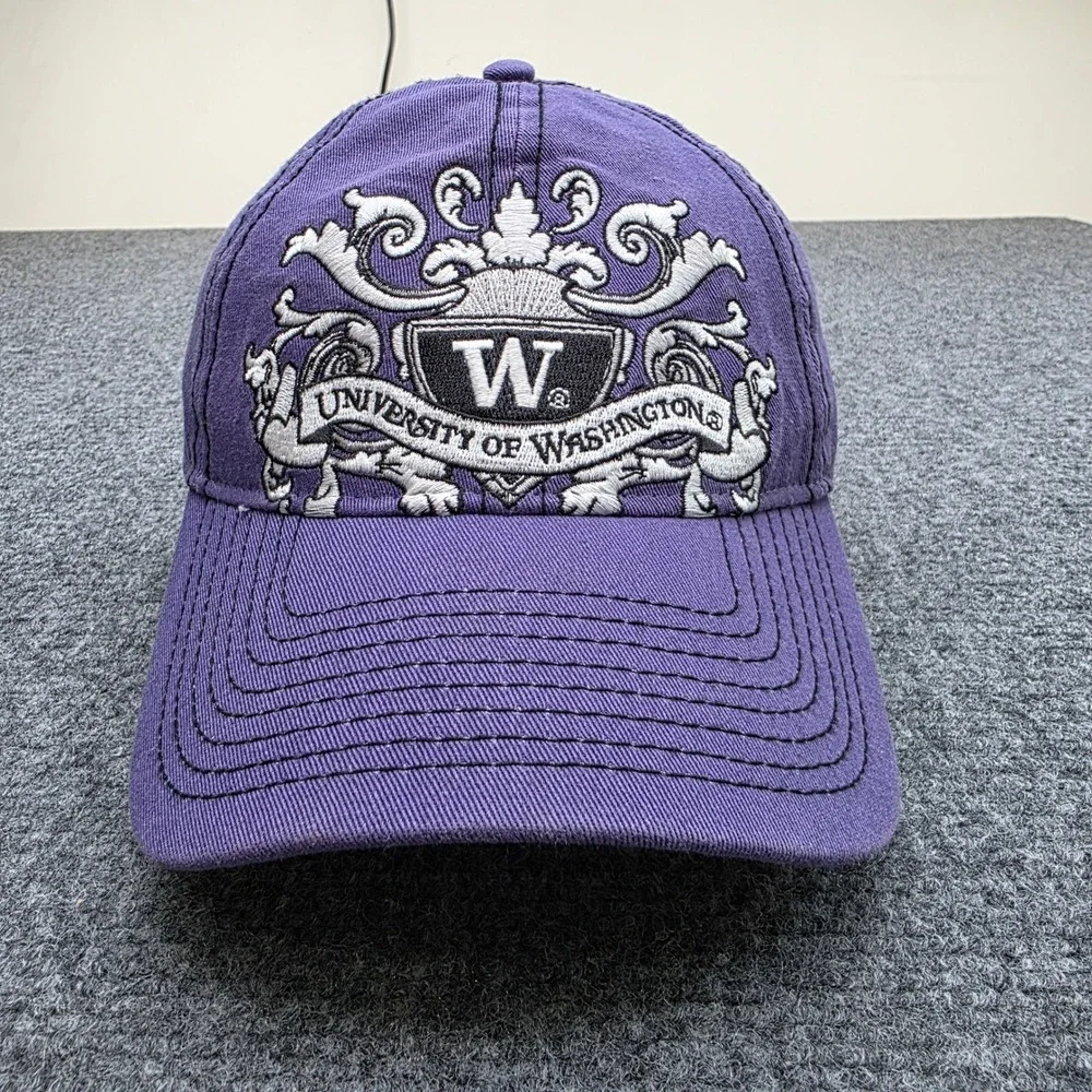 University of Washington Huskies Hat Cap Purple NCAA Crest Filigree‎ Embroidered